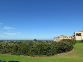 Goose Valley Retreat with Sea Views